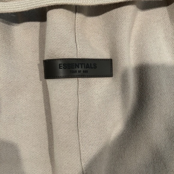 Essentials Other - FOG Essentials Shorts cream sz XXL